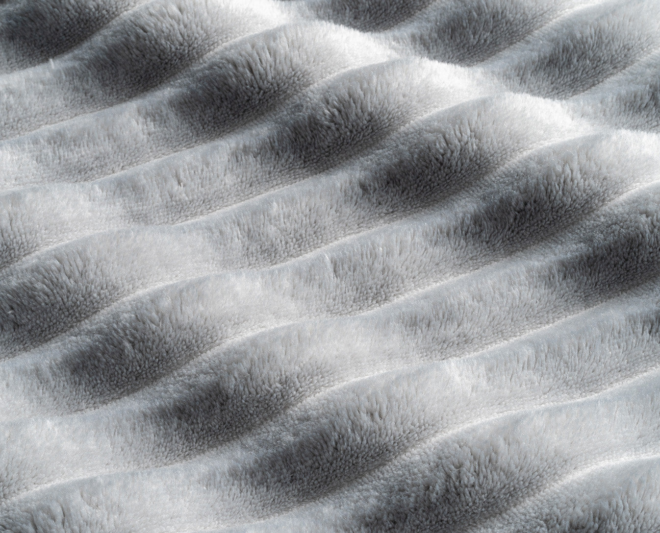 #color_frosted-grey