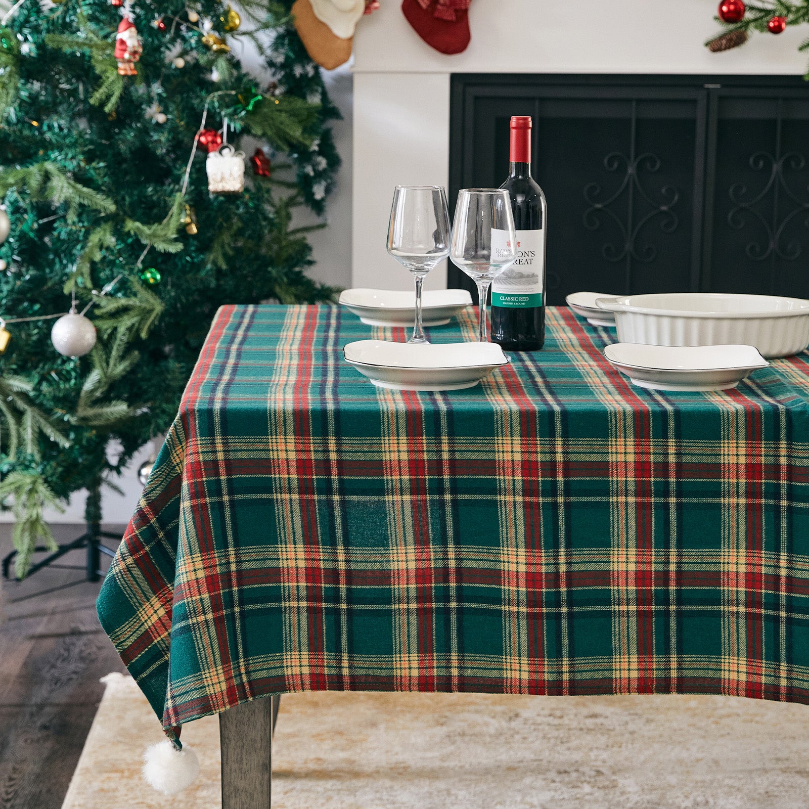 Belffin Festive Tartan Tablecloth with Pom-Poms