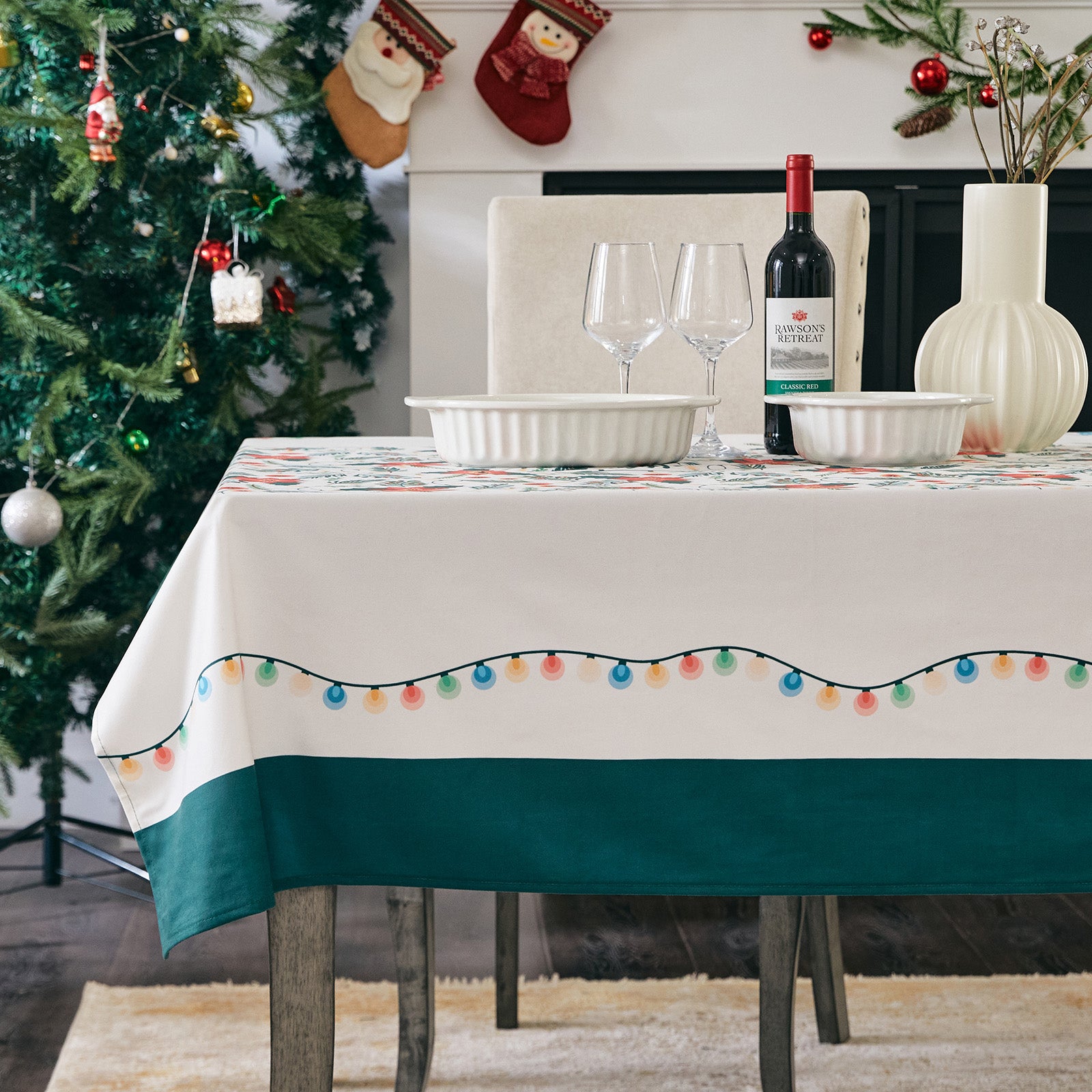 Belffin Holiday Blooms Tablecloth