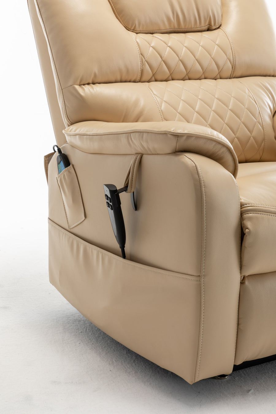 Smooth-Cream-/-Faux-Leather