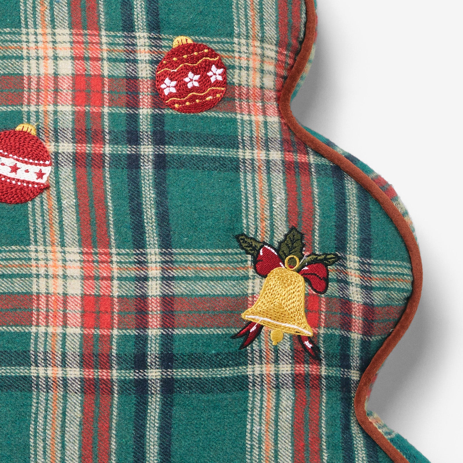 Belffin Festive Tree Shaped Pillow - Set of 2